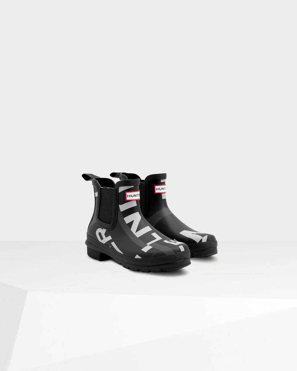 Womens Chelsea Boots - Hunter Original Exploded Logo (23DGNBOHE) - Black